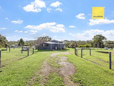 1 Kaufmann Close, Boyup Brook WA 6244