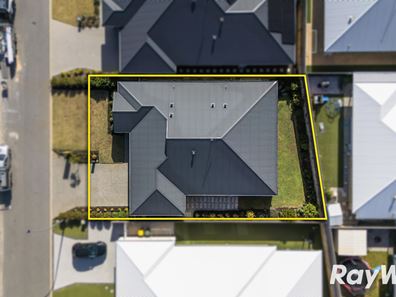 14 Newmarket Road, Meadow Springs WA 6210