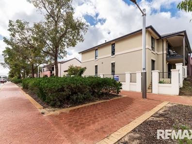 1/168 Lakeside Drive, Joondalup WA 6027