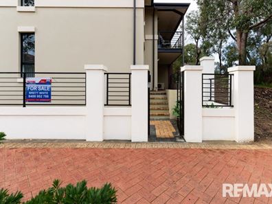 1/168 Lakeside Drive, Joondalup WA 6027