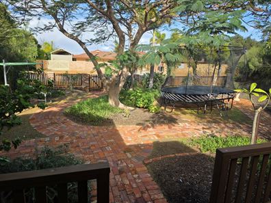 9 Christie Street, Beresford WA 6530
