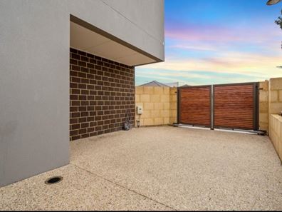 93 Jubilee Avenue, Success WA 6164