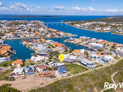 54 Abrolhos Quays, Wannanup WA 6210