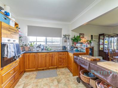 35 Stretton Way, Kenwick WA 6107