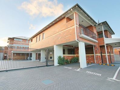 4/11 Mcmillan Street, Victoria Park WA 6100