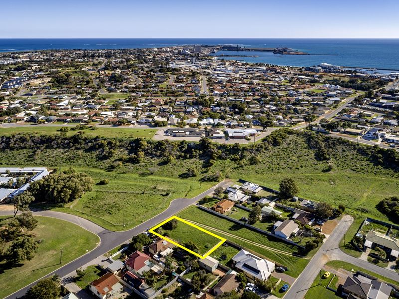 73 Bayly Street, Wonthella WA 6530
