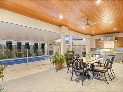31 Kallatina Drive, Iluka WA 6028