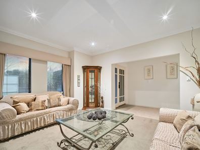 19 Candella Square, Stirling WA 6021