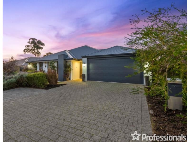 135 Bellingham Parade, Wellard WA 6170