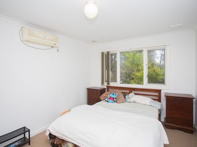 24D Connell Way, Girrawheen WA 6064