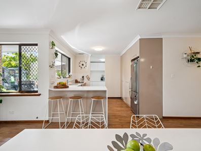 3 Cary Street, Lake Coogee WA 6166