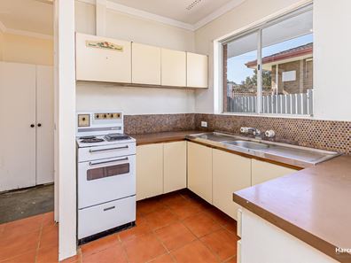 3 Ashley Drive, Kelmscott WA 6111