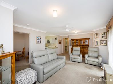 5/69 Agincourt Drive, Forrestfield WA 6058