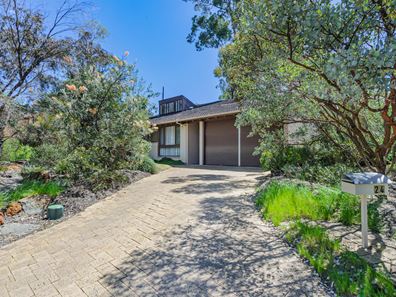 24 Coronet Court, Thornlie WA 6108
