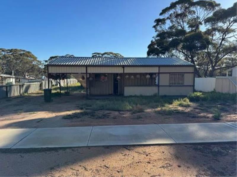 1 Roberts Street, Norseman WA 6443