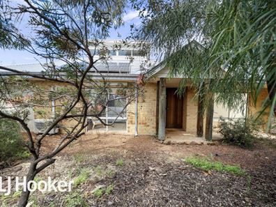 57 River Bank Boulevard, South Guildford WA 6055