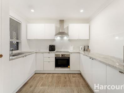 41 Glencoe Parade, Halls Head WA 6210