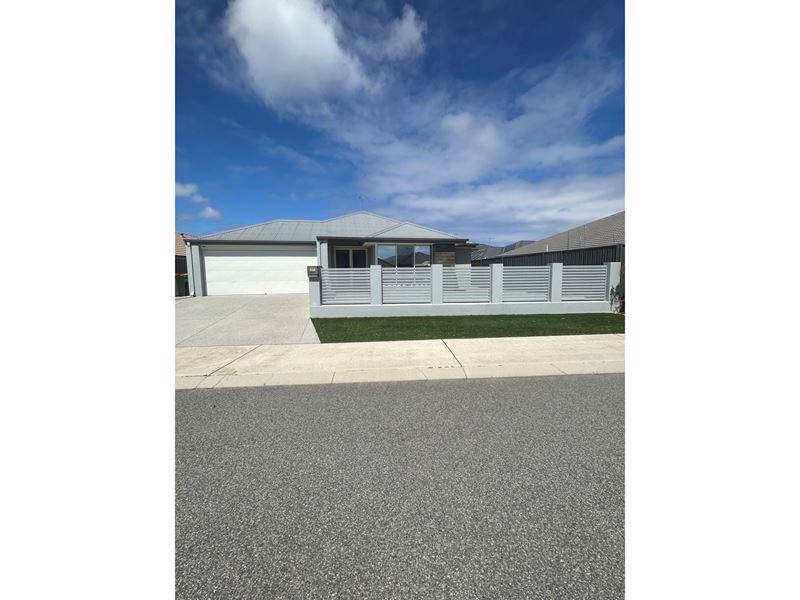 30 Mebbin Grove, Yanchep
