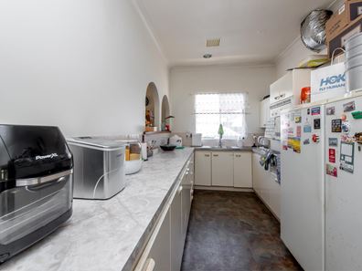 101 Manning Road, Bentley WA 6102