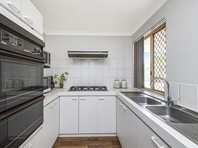 1/17 Surrey Street, Dianella WA 6059