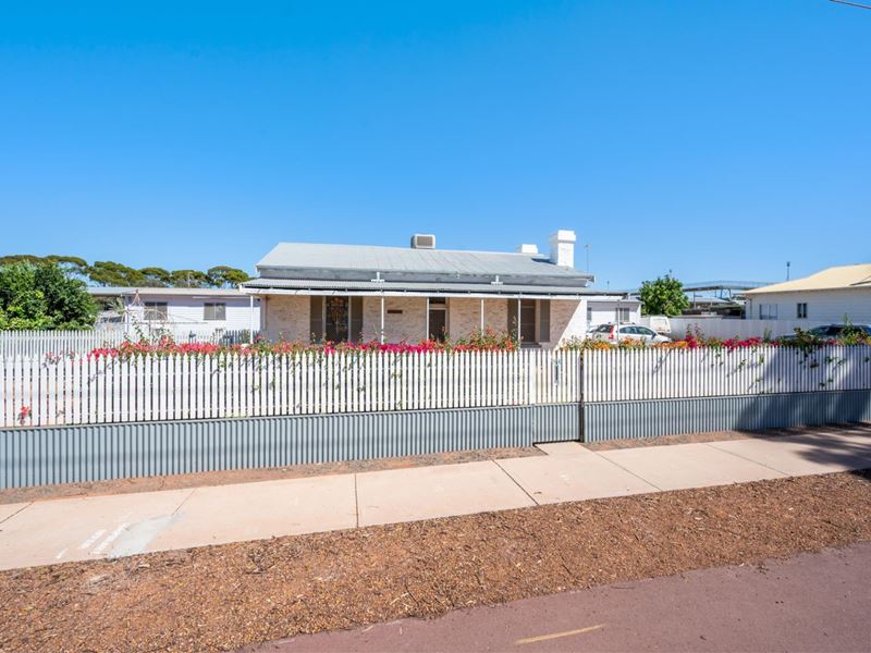 14 Forrest Street, Kalgoorlie WA 6430