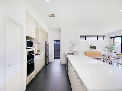 9 Crabbe Place, Karrinyup WA 6018