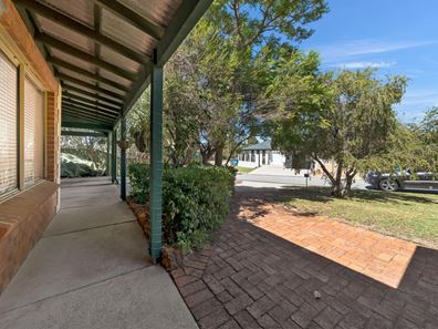 2 Jabiru Rise, Ballajura WA 6066