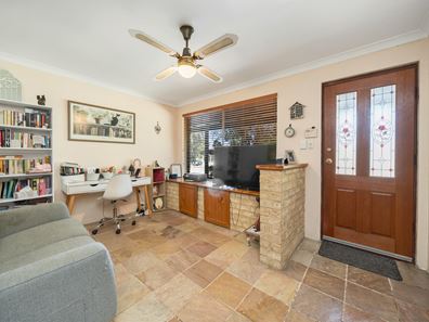 2 Jabiru Rise, Ballajura WA 6066