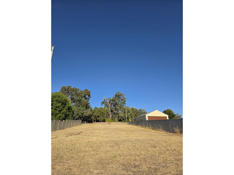 Lot 517, 4 McDowell St, Yarloop WA 6218