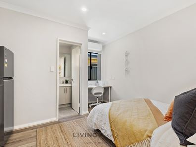 Room/5  13 Chaplin Road, Success WA 6164