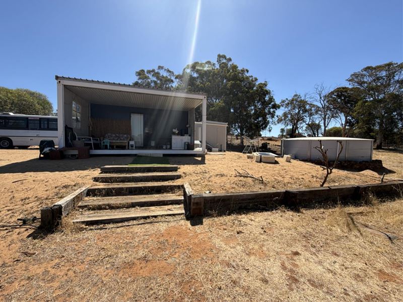 838 Moramockining Road, Wandering WA 6308