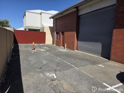7/16 Boag Place, Morley WA 6062