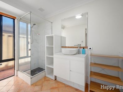 1 Arctic Street, Canning Vale WA 6155
