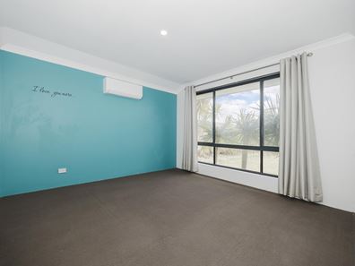 4 PASCAL MEWS, Ridgewood WA 6030