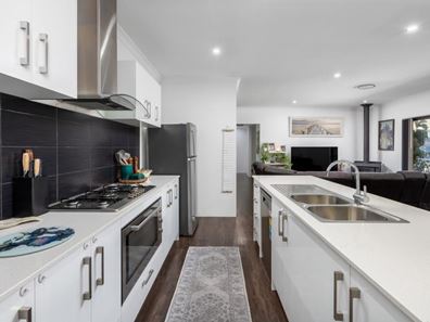 29 Prowse Road, Capel WA 6271