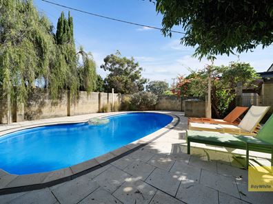 433 Warwick Road, Greenwood WA 6024