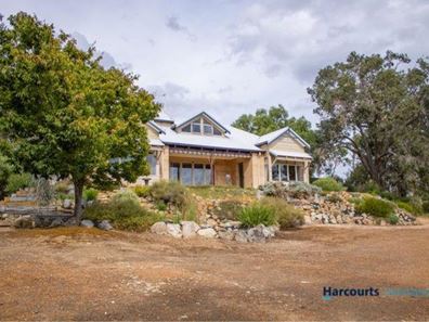 2271 Winnejup Road, Mayanup WA 6244