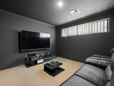 31 Lewisham Vista, Success WA 6164