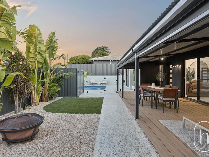25 Dolphin Way, Beldon WA 6027