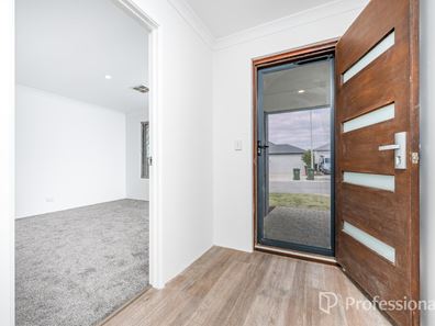 30 Vitrinella Avenue, Jindalee WA 6036