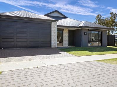 9 Heartwood Way, Hilbert WA 6112