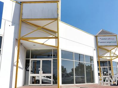 11/1808 Albany Highway, Kenwick WA 6107