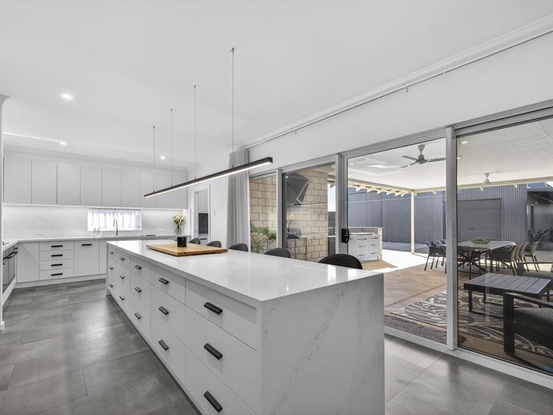 27 Nyamina Road, Baynton WA 6714