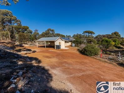 82 Benrua Road, Clackline WA 6564