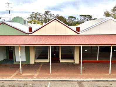 74 Fitzgerald  Street East, Northam WA 6401