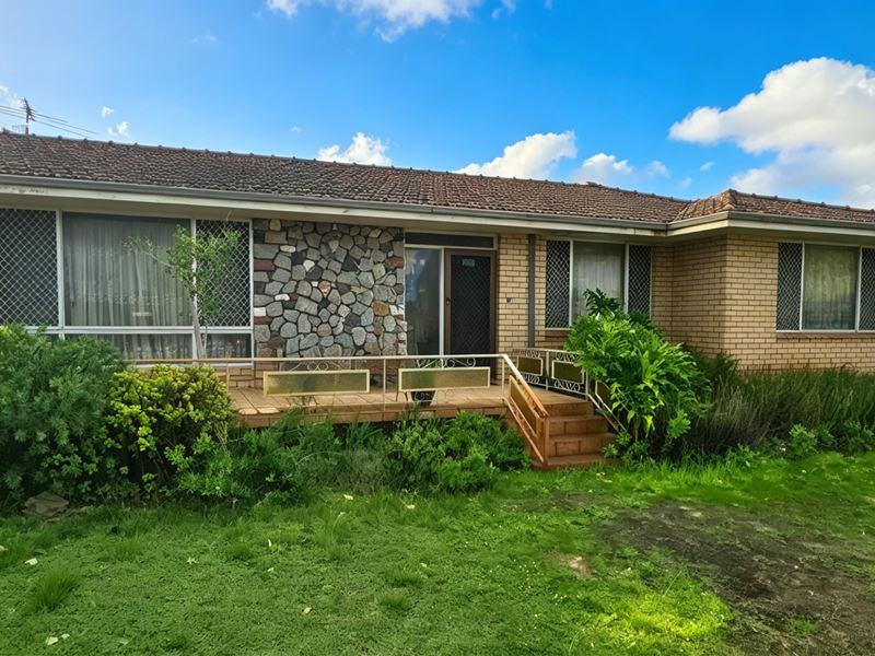 591 Morley Dr, Morley