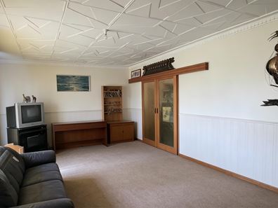 591 Morley Dr, Morley WA 6062