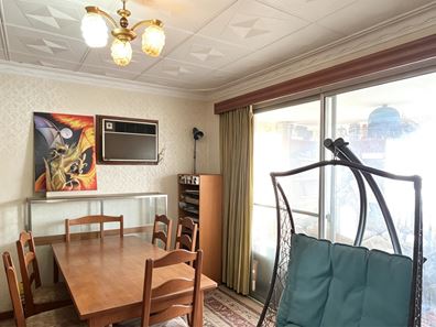 591 Morley Dr, Morley WA 6062