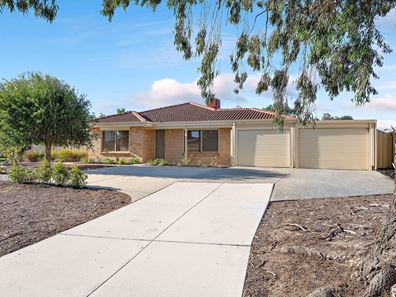 230 Seville Drive, Seville Grove WA 6112