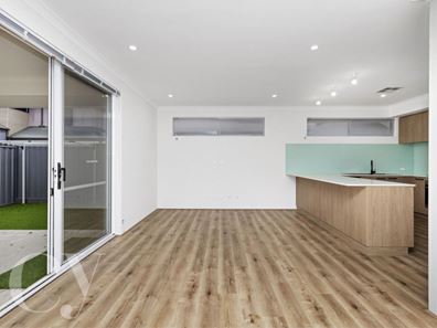 2/12 Brindley Street, Belmont WA 6104